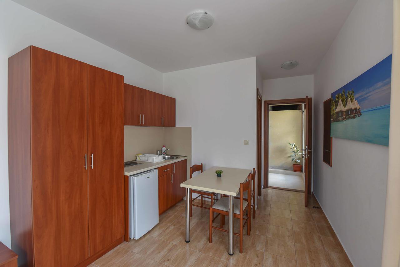 Studio Apartments 6 Palmi Budva Exterior photo